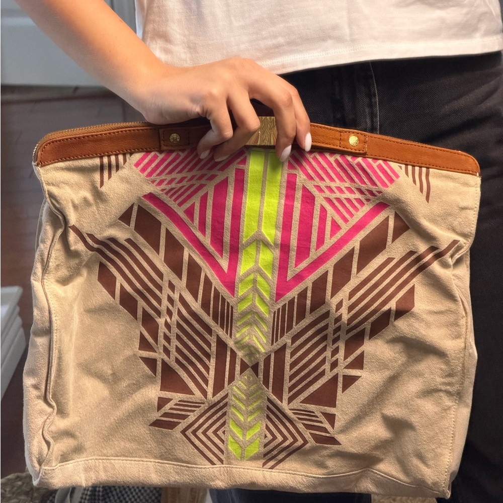 Vibrant Pink and Brown Geometric Clutch - Picture 2 of 4
